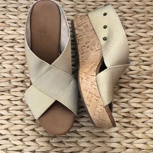 Sonoma Gold Wedges size 7.5